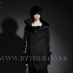  13男士式装秋冬潮流款超个性非主流皮拼接立领宽松型中长外套夹克