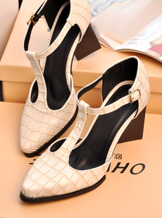  AIFEER夏季新品 韩版蛇皮纹丁字扣尖头鞋高跟鞋粗跟鞋 凉鞋女