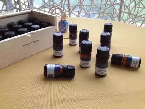 芳香假日 香蜂草精油 5ml|ruв категории Средства для ухода за собой, уход за лицом - от Buy2taobao.com для оказания профессиональной услуги покупки агента Taobao