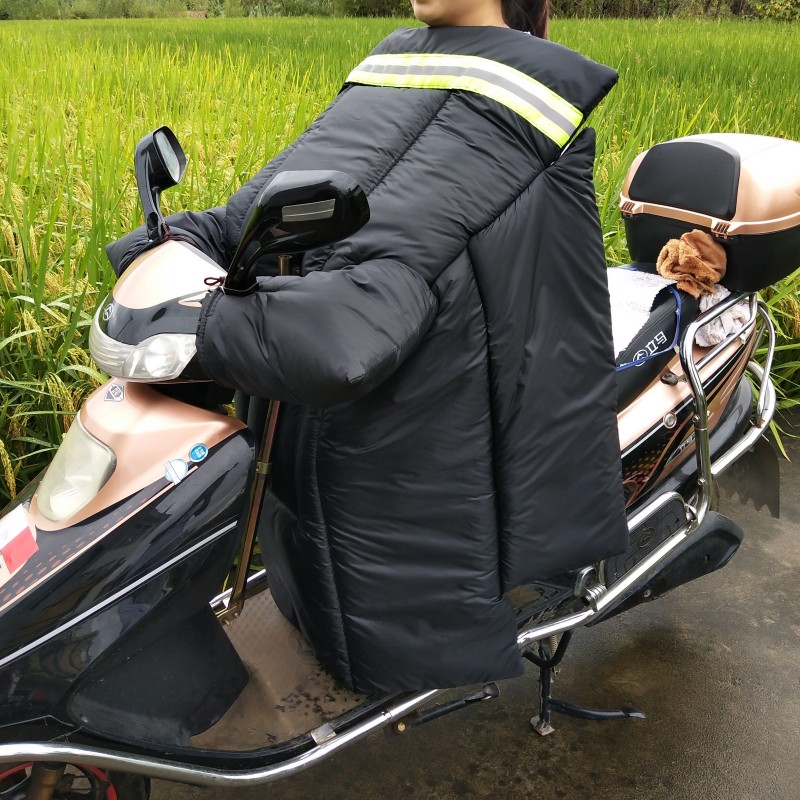 冬季电动车挡风被摩托车电瓶三轮车加大加厚加绒防水保暖反光车衣在类目 电动车/配件/交通工具, 电动车装备区, 电动车挡风被中 - 来自Buy2taobao.com提供专业的淘宝代购服务