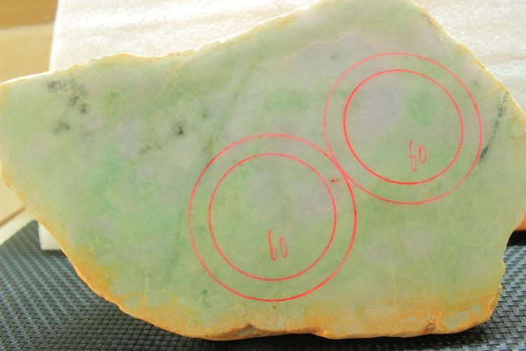 拍賣 緬甸天然翡翠原石 木那 紫羅蘭帶彩 圈內沒裂 手镯料 6080克在類目 珠寶/鑽石/翡翠/黃金, 翡翠(新), 珠寶奇石中 - 來自Buy2taobao.com提供專業的淘寶代購服務