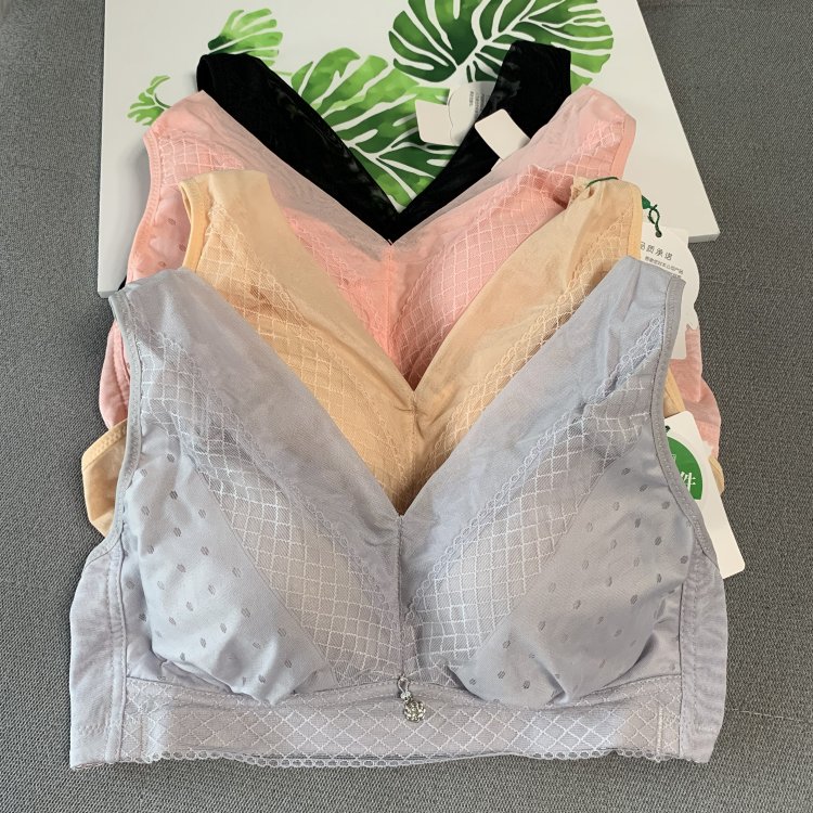 2个包邮 柜子货!超值 轻薄 无钢圈健康睡眠养护运动文胸在类目 女士内衣/男士内衣/家居服, 文胸中 - 来自Buy2taobao.com提供专业的淘宝代购服务