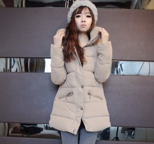 <em>长款</em>枚红色塑身<em>毛衣配什么</em>款式什么颜色的外套