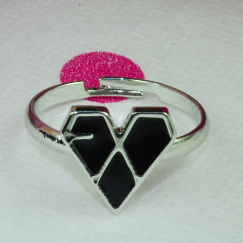 <em>EXO-K</em>戒指 xoxo<em>狼与美女</em> KSS HUG 周边 同款