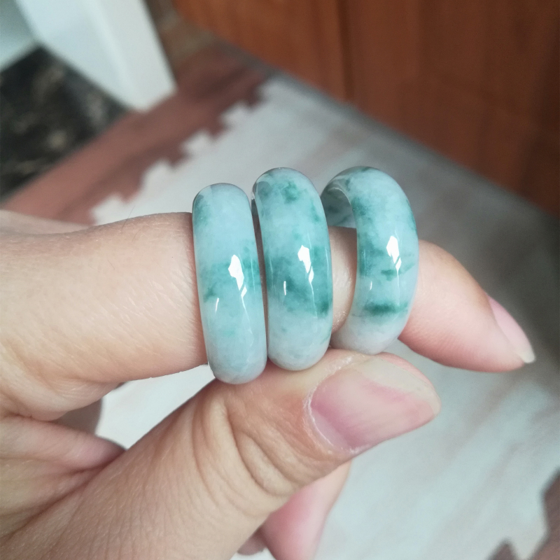 翡翠戒指糯冰种飘花蓝阳绿戒圈缅甸老坑天然翡翠指环男女款玉戒指|msdalam kategori barang kemas/berlian/Emerald/emas, Jade (baru), barang kemas - dari Buy2taobao.com untuk memberikan perkhidmatan ejen Taobao profesional membeli