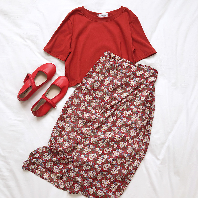 RENA Summer vitality gules Self cultivation Short sleeved T-shirt Retro Broken flowers Paige Show thin skirtin the Women's clothing/Boutique , Set/Student uniforms/Work uniforms , Fashion Set category - from Buy2taobao.com to provide professional Taobao agent buy service