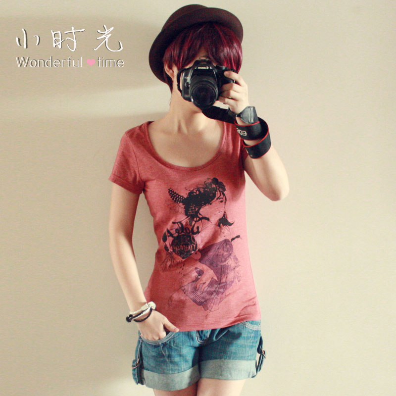 卡通印花圆领短袖...