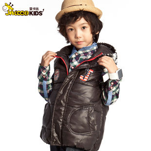  亚卡比秋冬中大男童装韩版新款外套保暖带帽 儿童圣诞马夹