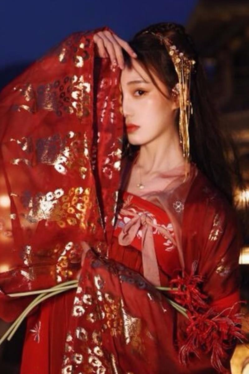 抖音同款女中国风小个子大袖衫日常改良古风刺绣齐胸襦裙广袖汉服在类目 女装/女士精品, 唐装/民族服装/舞台服装, 民族服装/舞台装中 - 来自Buy2taobao.com提供专业的淘宝代购服务