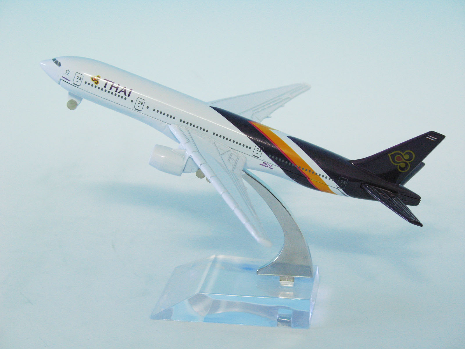 Thai Airways Thai Airways B777 alloy Aircraft models 16CM Simulatorin the Play mode/Anime/Periphery/cos/Board games , Professional model aircraft/Travel mode/Military model/UAV , Model airplane category - from Buy2taobao.com to provide professional Taobao agent buy service
