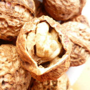  薄皮核桃 农家自种的补脑薄皮大核桃 孕妇首选 纯天然无漂白