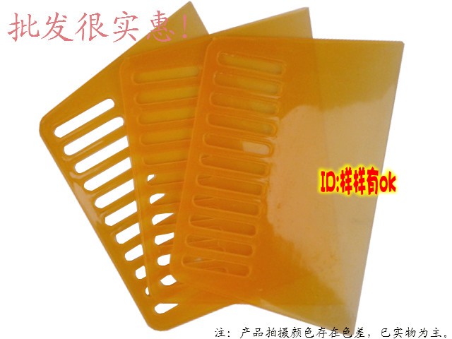 黄色牛筋刮刀/腻子批刀 刮板 万能胶批刀 塑料刮刀 塑料刮板 刮刀在类目 汽车/用品/配件/改装, 汽车美容/保养/维修, 汽车美容漆/膜/蜡工具, 刮板中 - 来自Buy2taobao.com提供专业的淘宝代购服务