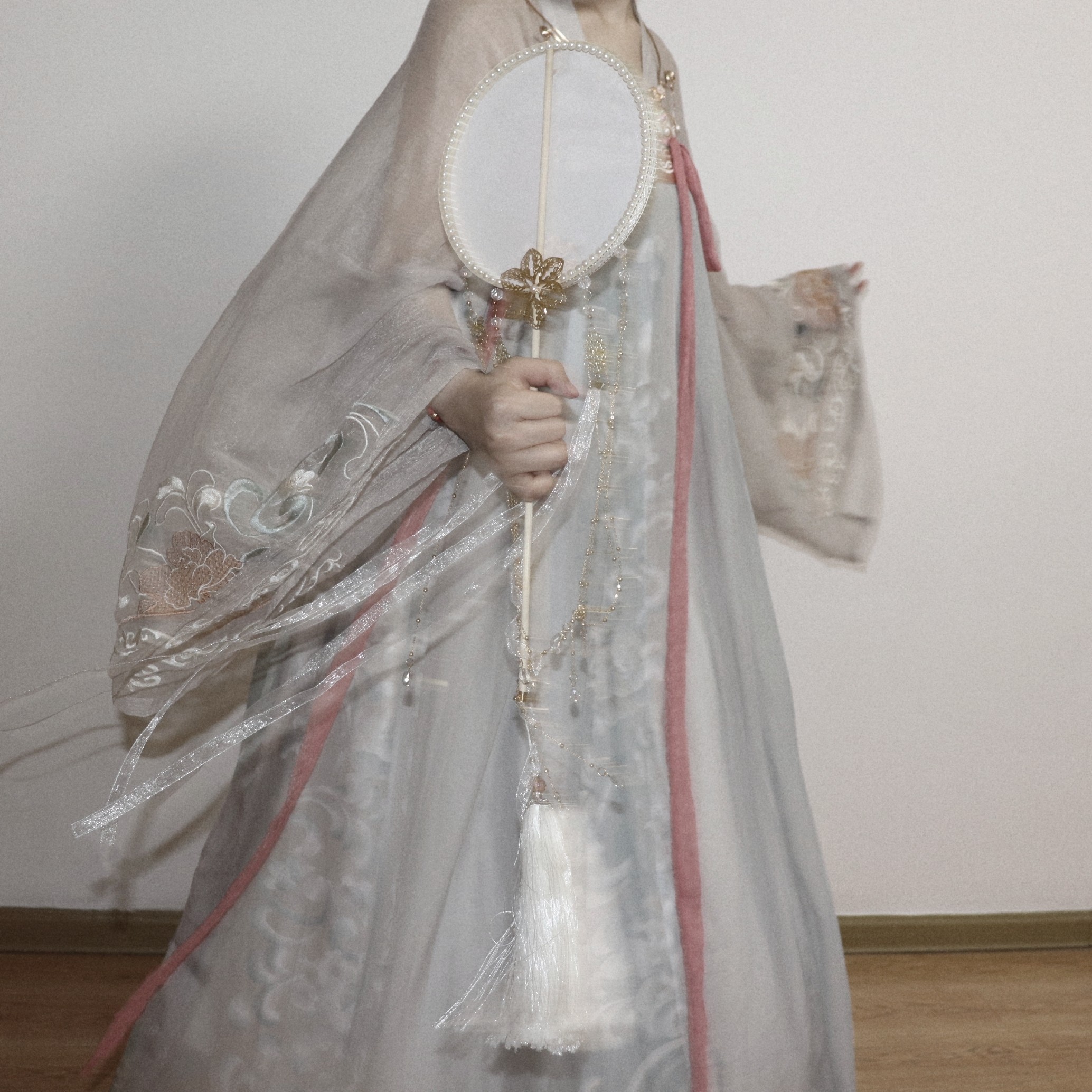 都城 南歌子 传统汉服 绣花印花齐胸襦裙中大袖非古装女 日常仙女在类目 个性定制/设计服务/DIY, 服饰箱包定制, 服装定制, 汉服定制中 - 来自Buy2taobao.com提供专业的淘宝代购服务