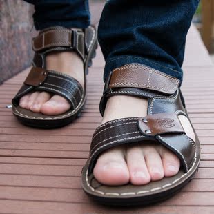  新款时尚潮流男士沙滩鞋真皮凉鞋男 套趾男式休闲皮凉鞋 正品特价