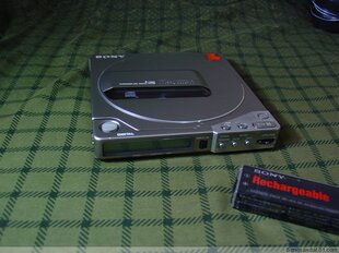 带电池 日版 香槟金色 sony 索尼 D250 (555 68