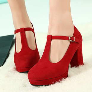  春季新款甜美女鞋T型扣带圆头防水台粗跟高跟鞋红色新娘婚鞋