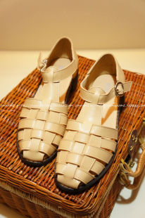  欧美复古T带交叉编织平底凉鞋单鞋布洛克中性风女鞋搭扣带