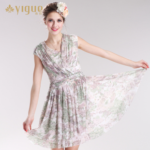  yigue亦谷夏装新品女装梦幻优雅V领中裙无袖连衣裙礼服裙F079