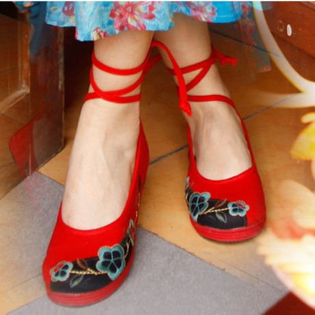 中国鞋民族风绣花鞋绑带居士鞋圆头<em>宽口女鞋</em>孕