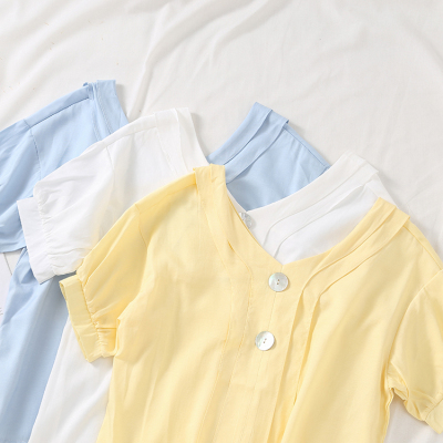 春季韩版潮流衬衫百搭纯色V领直筒上衣时尚新款休闲洋气●E@24