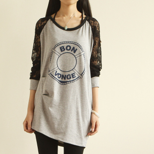  9967-春新款韩版宽松圆领蕾丝拼接蝙蝠长袖中长款T恤 0304女