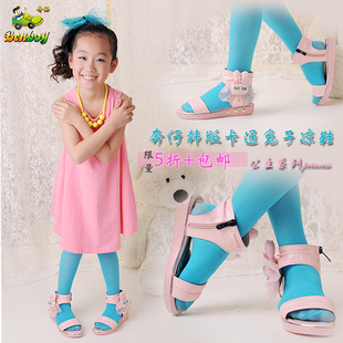  奔仔绣花PU皮童鞋女夏季太空革露趾橡胶凉鞋婴儿童装亲子新品