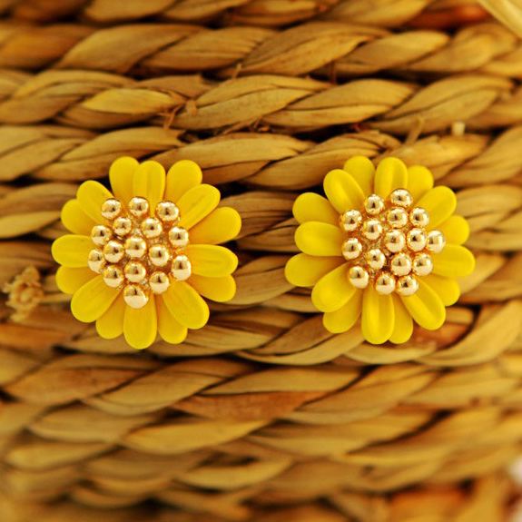 精致小邹菊耳钉...