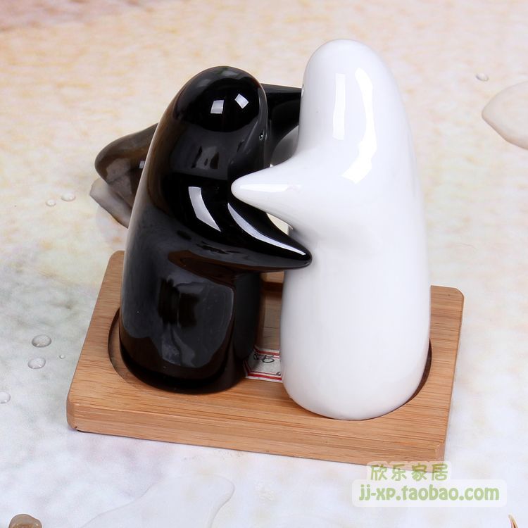 创意家居厨房简约黑白小人陶瓷调味瓶罐两件套装胡椒盐盒餐厅用品 创意家居厨房简约黑白小人陶瓷调味瓶罐两件套装胡椒盐盒餐厅用品