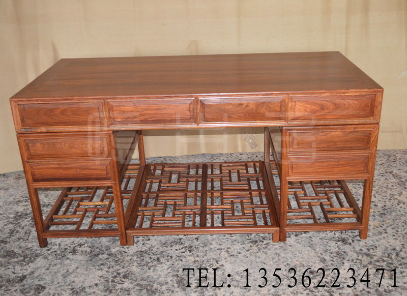 Низкая табуретка Recalling the ancient Низкая табуретка Recalling the ancient