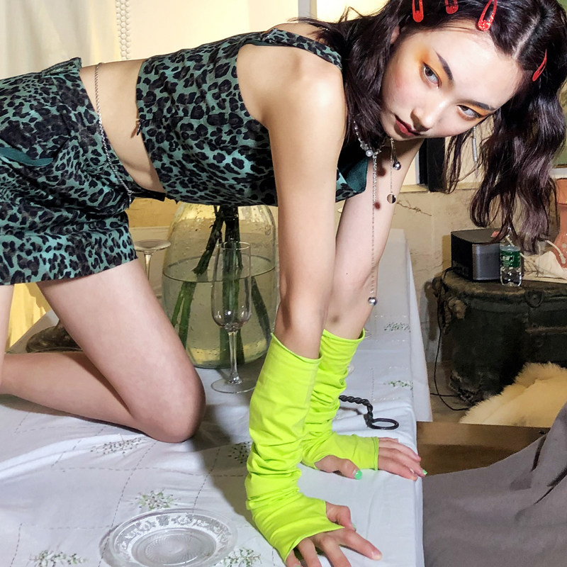 橋花四色袖套ins女網紅防曬純色可愛韓版百搭綠色/黑色/紫色/紅色在類目 服飾配件/皮帶/帽子/圍巾, 手套中 - 來自Buy2taobao.com提供專業的淘寶代購服務