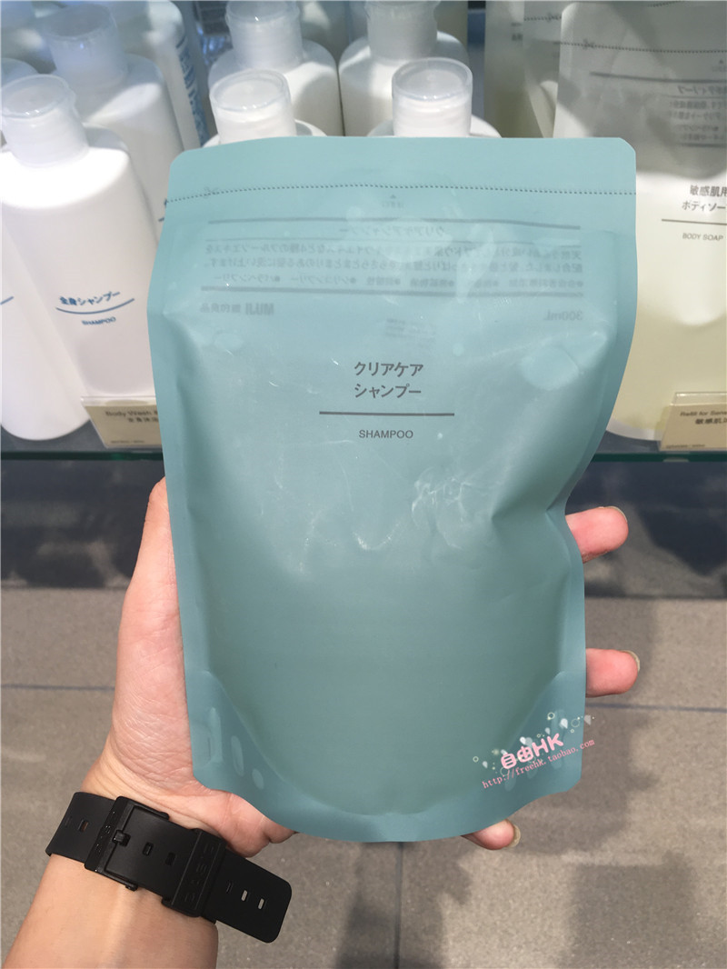 日本無印良品 清涼清爽平衡淨肌潔淨洗發水藍色袋裝 300ml在類目 洗護清潔劑/衛生巾/紙/香薰, 洗髮沐浴/個人清潔, 頭髮清潔/護理/造型, 洗髮水中 - 來自Buy2taobao.com提供專業的淘寶代購服務