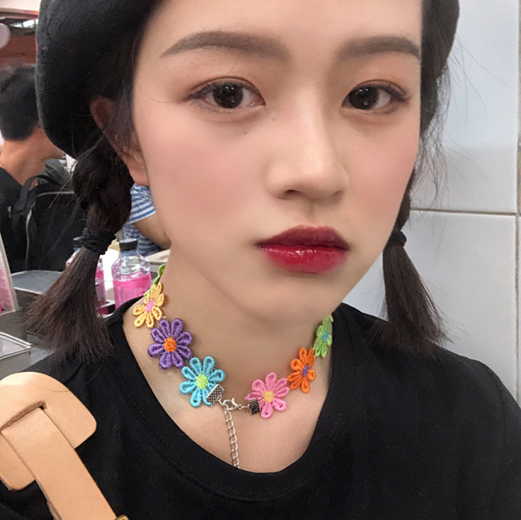 夏天泫雅风彩色花朵闺蜜项链女潮网红轻奢小众锁骨链ins简约配饰在类目 饰品/流行首饰/时尚饰品新, 项链中 - 来自Buy2taobao.com提供专业的淘宝代购服务