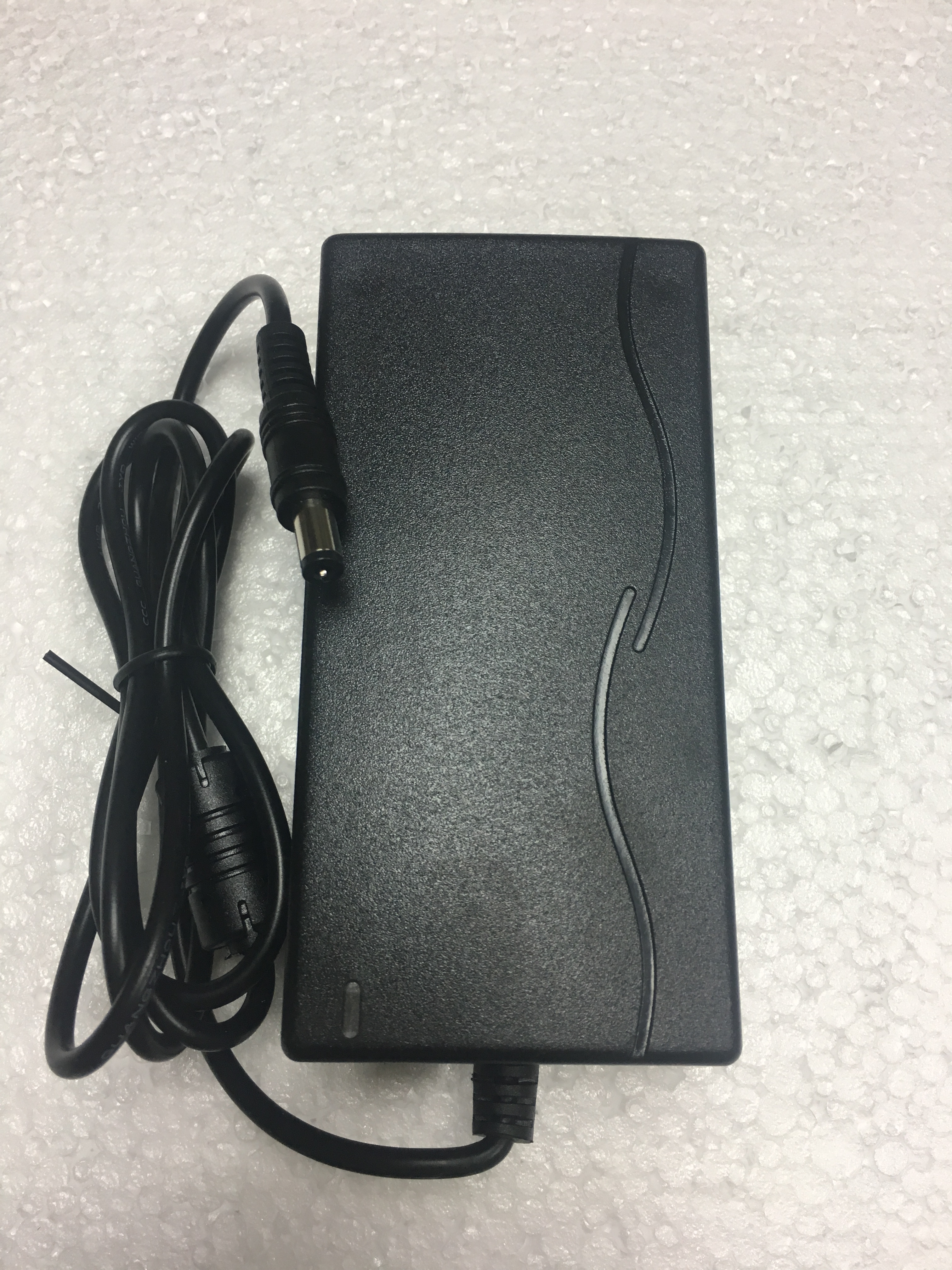 KTV觸摸屏VOD顯示器點歌台液晶電源適配器 電源 火牛12V4A 3C認證在類目 影音電器, 影音家電配件, 碟/電池/電源適配器中 - 來自Buy2taobao.com提供專業的淘寶代購服務