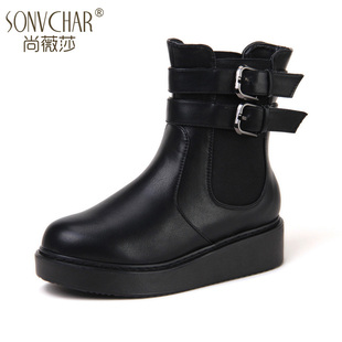  尚薇莎时尚女鞋英伦短靴厚底女靴子马丁靴机车靴皮带扣平跟靴子女
