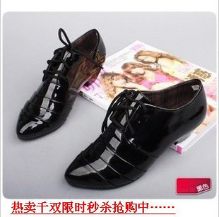  春款女鞋 英伦复古漆皮单鞋 系带黑色小皮鞋 尖头低跟工作鞋