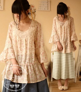  森女部落夏季新款森女系碎花蕾丝拼接喇叭中袖森林系日系T恤