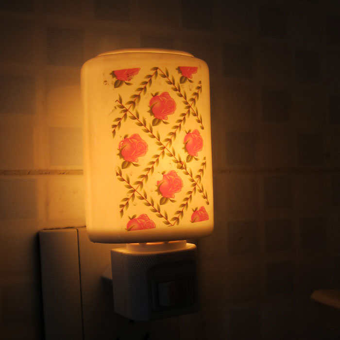 Oil Lamps Aromatherapy Nightlight Energy-saving ceramics Mosquito lamp Wall lamp Floretin the Home accessories , Vaporizer category - from Buy2taobao.com to provide professional Taobao agent buy service