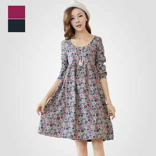 <em>天天特价</em>大码<em>中老年</em>服装金丝绒连衣裙中年<em>女装</em>