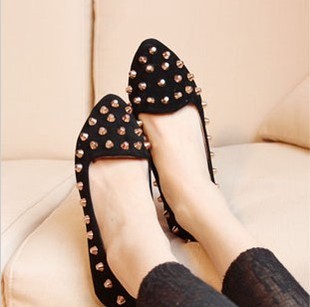  春新款欧美朋克英伦单鞋女鞋子潮款圆头平跟铆钉平底鞋韩版系