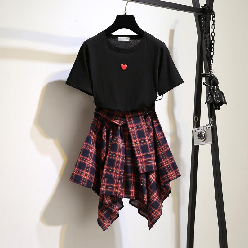 大码女装夏装新款宽松显瘦遮肚裙子套装微胖妹妹洋气减龄两件套在类目 女装/女士精品, 大码女装中 - 来自Buy2taobao.com提供专业的淘宝代购服务