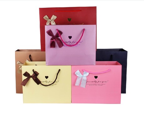 新款韩版 时尚纯色烫金英文字母图案礼品袋 纸