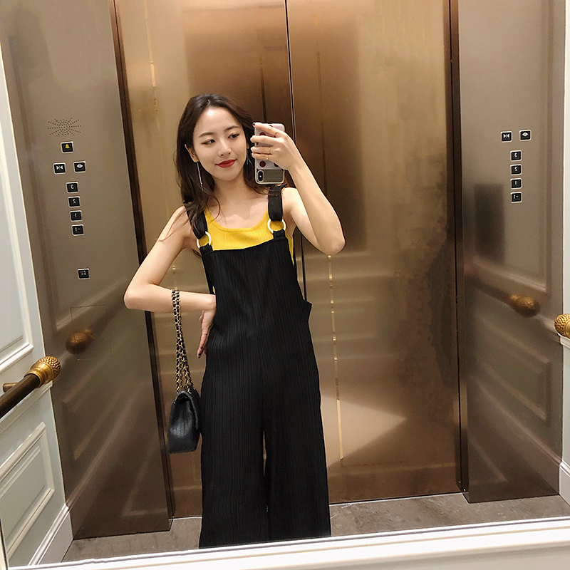 新美赫 2019新款高腰宽松黑色背带裤女夏坠感百褶连体裤阔腿裤子|msdalam kategori Butik wanita / wanita, seluar, seluar santai - dari Buy2taobao.com untuk memberikan perkhidmatan ejen Taobao profesional membeli