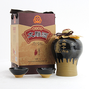  绍兴黄酒 咸亨酒店 太雕酒 太雕十六 经典陶坛装 1.5L送配套酒碗