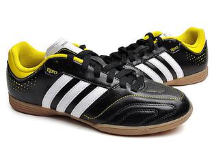  小李子：专柜正品阿迪达斯adidas 11QUESTRA平底足球鞋Q23846