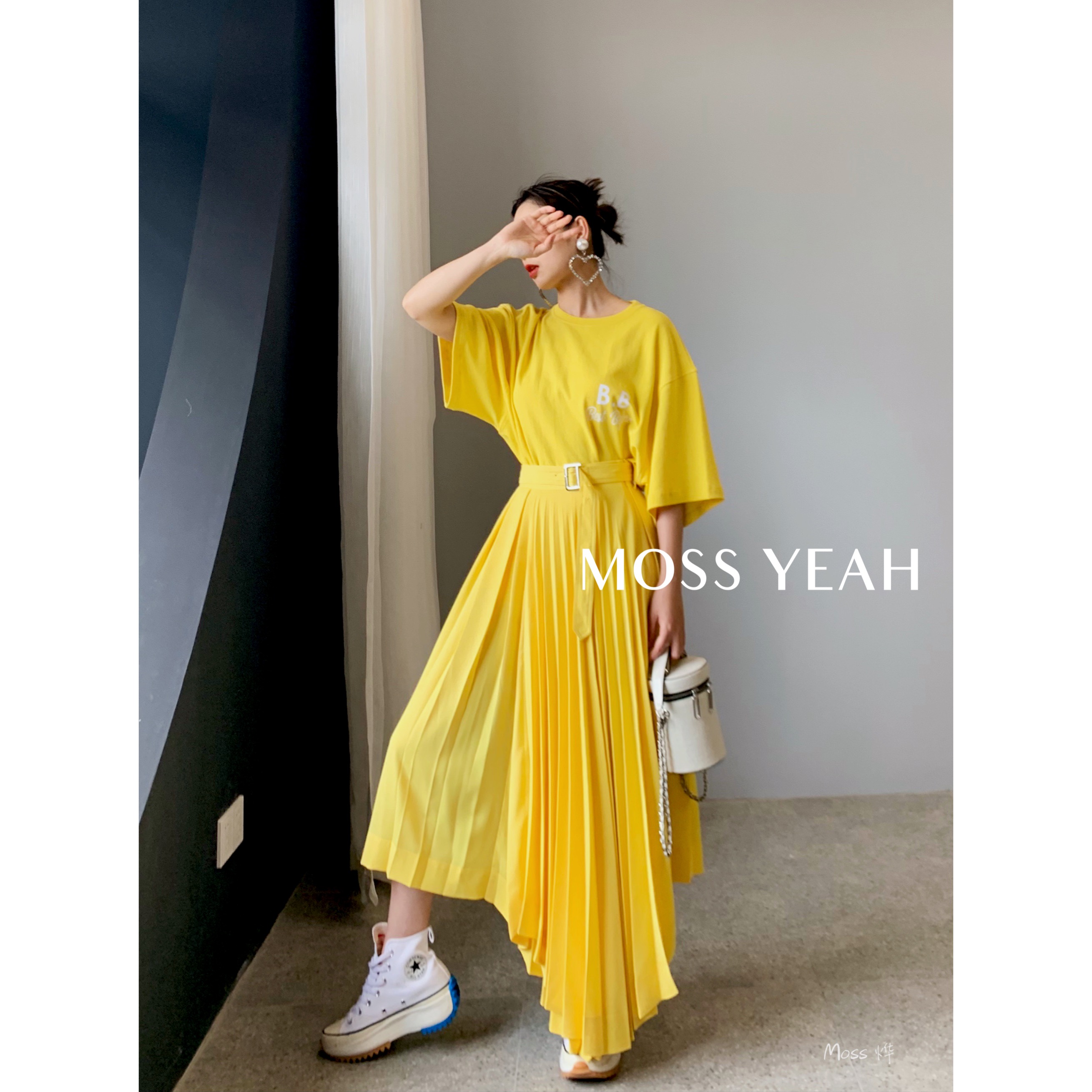 Moss烨 不规则裙摆亮黄色百褶半身裙女2019春夏在类目 女装/女士精品, 半身裙中 - 来自Buy2taobao.com提供专业的淘宝代购服务