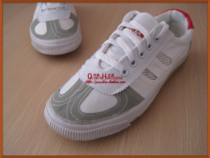 Global Jiuzhou Tennis shoes canvas shoe Gym shoes Frenum Soccer shoes Running training shoes Retro men and womenin the Sports shoes new , Canvas shoes category - from Buy2taobao.com to provide professional Taobao agent buy service