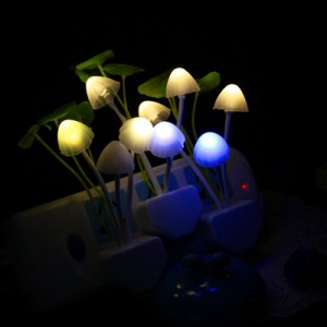 小家电创意新奇蘑菇彩色小夜灯插电节能床头灯宝宝婴儿壁灯梦幻