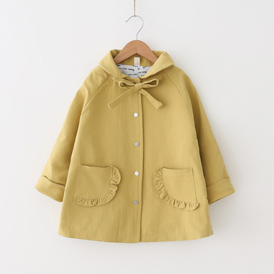 女童外套杨梅2018春秋新款宝宝上衣韩版宽松外套单排扣短款风衣
