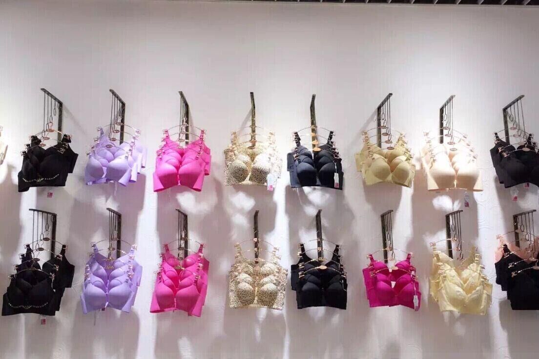 铁艺文胸架内衣裤展示架服装挂钩壁挂上墙袜子挂包衣帽货架子在类目 商业/办公家具, 货架/展柜, 内衣货架中 - 来自Buy2taobao.com提供专业的淘宝代购服务