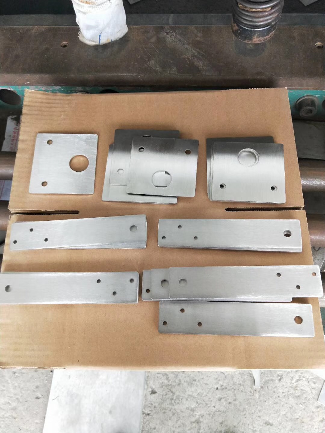 不锈钢板材304/316不锈钢板 激光切割 厚度0.3mm~120mm 切零 定制在类目 五金/工具, 钢材, 钢板中 - 来自Buy2taobao.com提供专业的淘宝代购服务